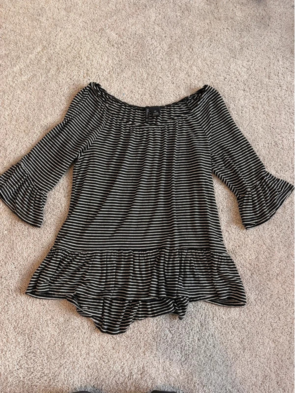 New Directions Black & White Striped Off Shoulder Top Women’s Petite Medium